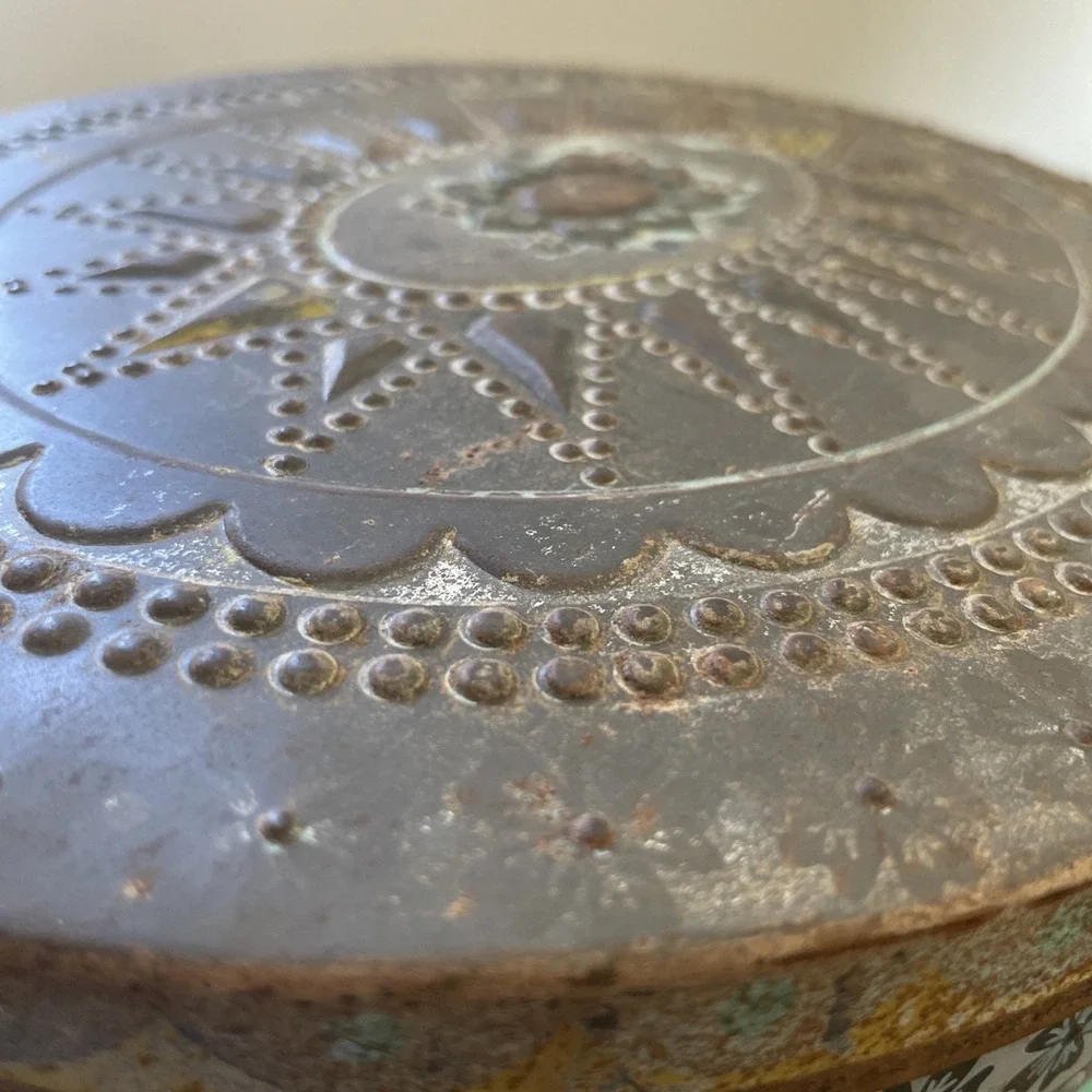 Vintage oval shape embossed Tin Box Pantry Storage‎ Painted Texture Copper Lid